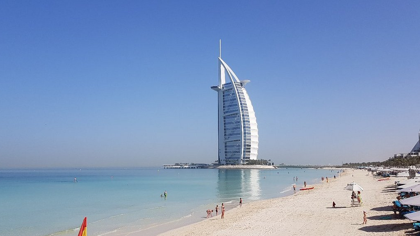 Burj Al Arab: Masterpiece of Dubai’s Luxurious sail-shaped hotel